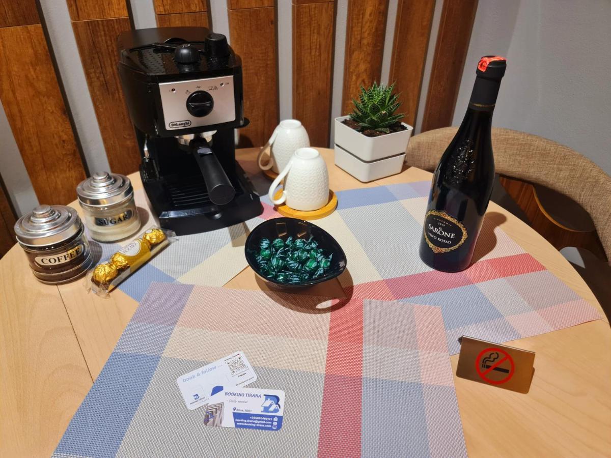 Sunny Apartment - Blloku Tirana, Near Lake Екстериор снимка